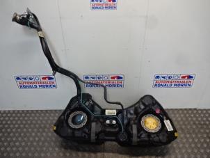 Gebruikte Tank Mercedes E Estate (S212) E-250 CDI 16V BlueEfficiency Prijs € 149,00 Margeregeling aangeboden door Automaterialen Ronald Morien B.V.