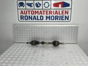 Gebruikte Cardanas links-voor (VWA) Ford B-Max (JK8) 1.5 TDCi Prijs € 75,00 Margeregeling aangeboden door Automaterialen Ronald Morien B.V.