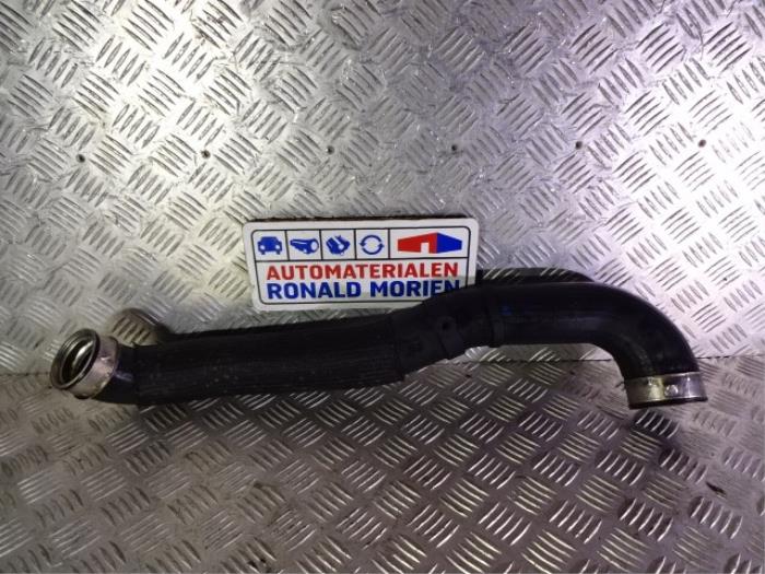 Gebruikte Intercooler Buis Volkswagen Touareg (7LA/7L6) 5.0 TDI V10 Prijs € 35,00 Margeregeling aangeboden door Automaterialen Ronald Morien B.V.