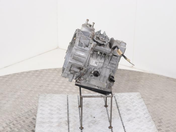 Gebruikte Automaatbak Volkswagen Golf Prijs € 2.722,50 Inclusief btw aangeboden door Automaterialen Ronald Morien B.V.