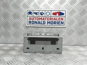 Gebruikte Radio CD Speler Ford C-Max (DXA) 1.6 Ti-VCT 16V Prijs € 111,35 Margeregeling aangeboden door Automaterialen Ronald Morien B.V.