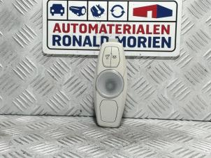 Gebruikte Binnenverlichting voor Ford C-Max (DXA) 1.6 Ti-VCT 16V Prijs € 16,50 Margeregeling aangeboden door Automaterialen Ronald Morien B.V.