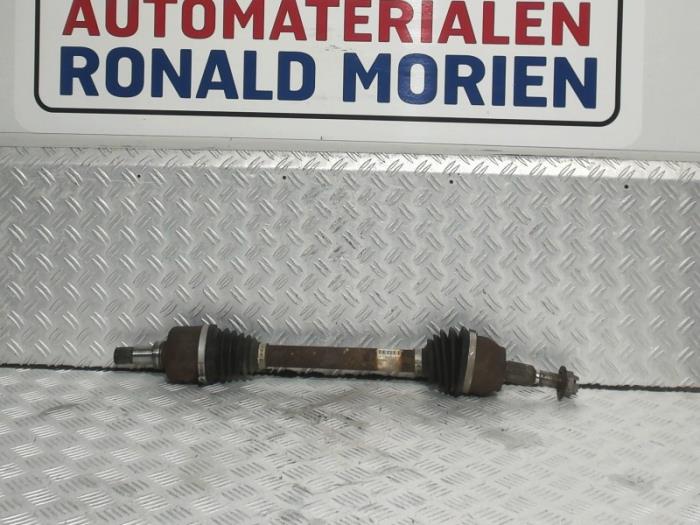 Gebruikte Steekas links-voor Ford C-Max (DXA) 1.6 Ti-VCT 16V Prijs € 95,00 Margeregeling aangeboden door Automaterialen Ronald Morien B.V.