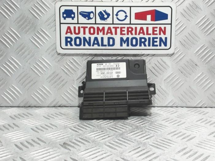 Gebruikte Computer Body Control Audi Q7 (4LB) 3.0 TDI V6 24V Prijs € 29,00 Margeregeling aangeboden door Automaterialen Ronald Morien B.V.