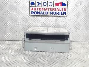 Gebruikte Radio CD Speler Volvo V40 (MV) 1.5 T3 16V Geartronic Prijs € 275,00 Margeregeling aangeboden door Automaterialen Ronald Morien B.V.