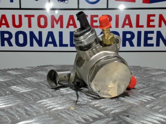 Gebruikte Hogedrukpomp Volkswagen Golf VII (AUA) 1.0 TSI 12V Prijs € 49,00 Margeregeling aangeboden door Automaterialen Ronald Morien B.V.