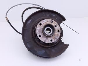 Gebruikte Asschenkel links-achter BMW 5 serie Touring (E39) 525d 24V Prijs € 75,00 Margeregeling aangeboden door Automaterialen Ronald Morien B.V.