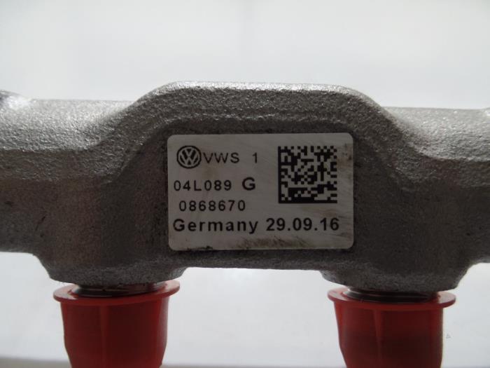 Brandstofverdeler van een Volkswagen Passat (3G2) 2.0 TDI 16V 150 2017