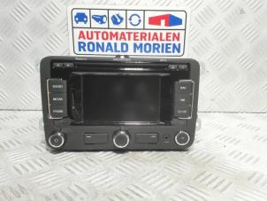 Gebruikte Radio CD Speler Skoda Octavia Combi (1Z5) 1.6 TDI Greenline Prijs € 225,00 Margeregeling aangeboden door Automaterialen Ronald Morien B.V.