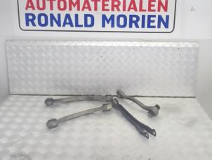 Gebruikte Draagarm set Mercedes E Estate (S212) E-250 CDI 16V BlueEfficiency Prijs € 75,00 Margeregeling aangeboden door Automaterialen Ronald Morien B.V.