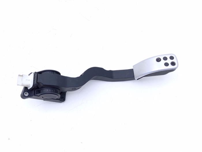 Gebruikte Sensor Gaspedaalpositie Peugeot 206 (2A/C/H/J/S) 1.4 16V Prijs € 25,00 Margeregeling aangeboden door Automaterialen Ronald Morien B.V.