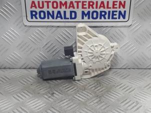 Gebruikte Motor electrisch raam Volkswagen Golf VII (AUA) 1.6 TDI BMT 16V Prijs € 24,80 Margeregeling aangeboden door Automaterialen Ronald Morien B.V.
