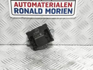 Gebruikte Centrale Deurvergrendelings Module Landrover Discovery Sport (LC) 2.2 sd4 16V Prijs € 24,80 Margeregeling aangeboden door Automaterialen Ronald Morien B.V.