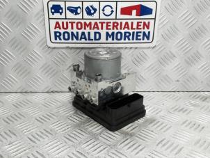 Gebruikte ABS Pomp Landrover Discovery Sport (LC) 2.2 sd4 16V Prijs € 345,00 Margeregeling aangeboden door Automaterialen Ronald Morien B.V.