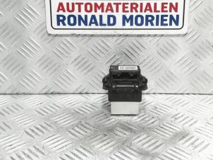 Gebruikte Kachel Weerstand Peugeot 108 1.0 12V Prijs € 19,00 Margeregeling aangeboden door Automaterialen Ronald Morien B.V.