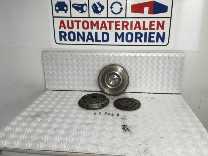 Gebruikte Koppelingsset (compleet) Peugeot 108 1.0 12V Prijs € 75,00 Margeregeling aangeboden door Automaterialen Ronald Morien B.V.