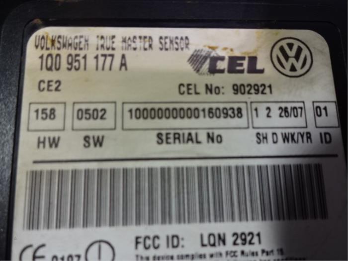 Module (diversen) van een Volkswagen Eos (1F7/F8) 3.2 V6 24V 2007