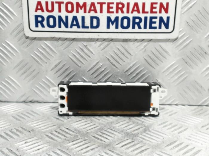 Gebruikte Display Interieur Peugeot Partner Tepee (7A/B/C/D/E/F/G/J/P/S) 1.6 HDI 90 16V Phase 1 Prijs € 65,00 Margeregeling aangeboden door Automaterialen Ronald Morien B.V.