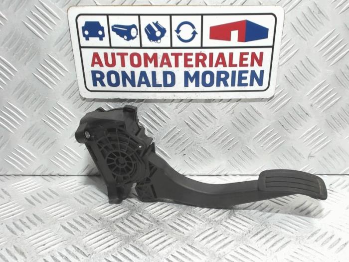 Gebruikte Gaspedaalpositie Sensor Peugeot 308 SW (L4/L9/LC/LJ/LR) 1.6 BlueHDi 120 Prijs € 15,00 Margeregeling aangeboden door Automaterialen Ronald Morien B.V.