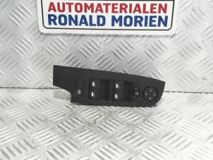Gebruikte Ruit schakelaar elektrisch Citroen C4 Spacetourer (3D/3E) 1.6 BlueHDI 120 Prijs € 49,00 Margeregeling aangeboden door Automaterialen Ronald Morien B.V.