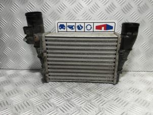 Gebruikte Intercooler Audi A4 (B5) 1.8 20V Turbo Prijs € 45,00 Margeregeling aangeboden door Automaterialen Ronald Morien B.V.