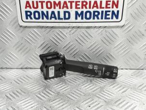 Gebruikte Ruitenwis Schakelaar Opel Mokka/Mokka X 1.4 Turbo 16V 4x2 Prijs € 29,00 Margeregeling aangeboden door Automaterialen Ronald Morien B.V.
