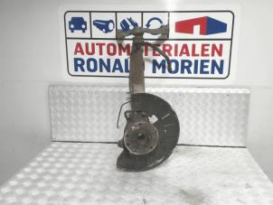 Gebruikte Fusee links-voor Audi Q7 (4LB) 3.0 TDI V6 24V Prijs € 75,00 Margeregeling aangeboden door Automaterialen Ronald Morien B.V.