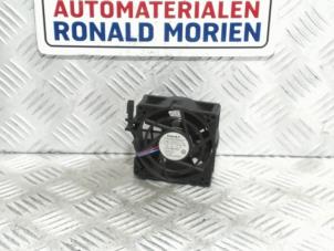 Gebruikte Stoel ventilator motor Volkswagen Phaeton (3D) 5.0 V10 TDI 4Motion Prijs € 25,00 Margeregeling aangeboden door Automaterialen Ronald Morien B.V.