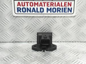 Gebruikte Brandstofpomp relais Ford Transit Connect (PJ2) 1.5 EcoBlue Prijs € 15,00 Margeregeling aangeboden door Automaterialen Ronald Morien B.V.