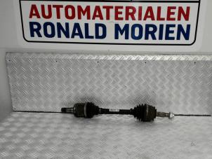 Gebruikte Aandrijfas links-voor Opel Mokka/Mokka X 1.4 Turbo 16V 4x2 Prijs € 65,00 Margeregeling aangeboden door Automaterialen Ronald Morien B.V.