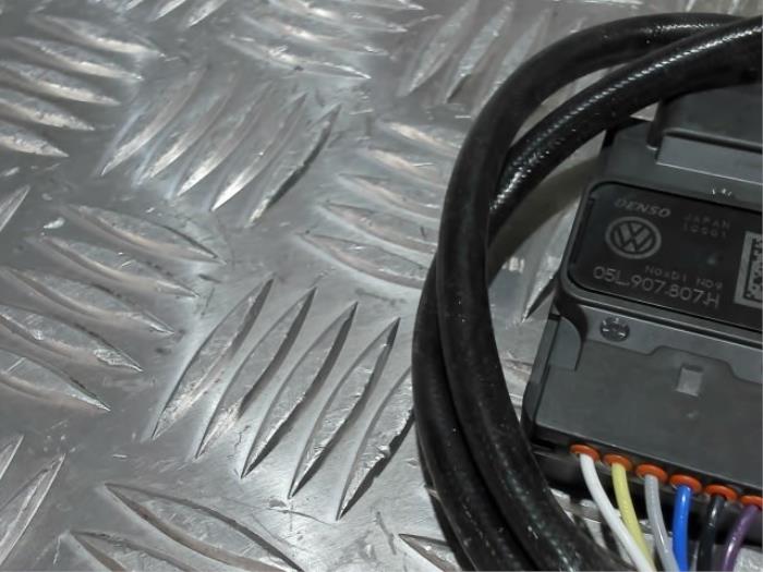 Gebruikte Nox sensor Volkswagen Golf VIII (CD1) 2.0 TDI BlueMotion 16V Prijs € 199,00 Inclusief btw aangeboden door Automaterialen Ronald Morien B.V.