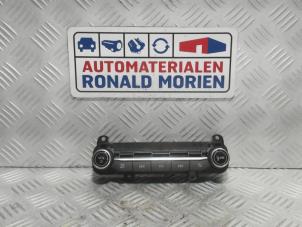 Gebruikte Radiobedienings paneel Ford Transit 2.0 TDCi 16V Eco Blue 130 Prijs € 29,00 Inclusief btw aangeboden door Automaterialen Ronald Morien B.V.