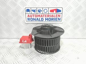 Gebruikte Chaufage Ventilatiemotor Volkswagen Sharan (7M8/M9/M6) 1.9 TDI 115 4Motion Prijs € 45,00 Margeregeling aangeboden door Automaterialen Ronald Morien B.V.