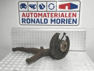 Gebruikte Asschenkel links-achter Volkswagen Sharan (7M8/M9/M6) 1.9 TDI 115 4Motion Prijs € 75,00 Margeregeling aangeboden door Automaterialen Ronald Morien B.V.