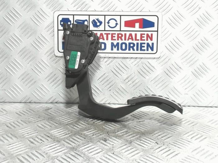 Gebruikte Gaspedaalpositie Sensor Volkswagen Phaeton (3D) 4.2 V8 40V 4Motion Prijs € 9,99 Margeregeling aangeboden door Automaterialen Ronald Morien B.V.