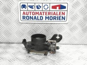 Gebruikte Gasklephuis Ford Focus 1 1.6 16V Prijs € 19,00 Margeregeling aangeboden door Automaterialen Ronald Morien B.V.