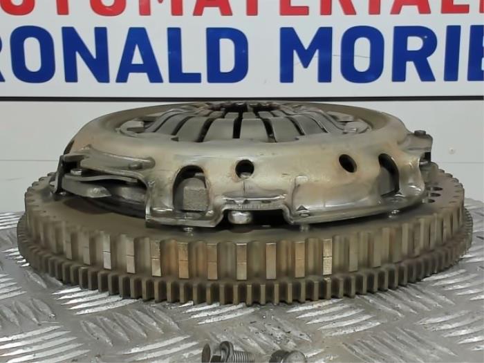 Gebruikte Koppelingsset (compleet) Renault Clio IV (5R) 0.9 Energy TCE 90 12V Prijs € 75,00 Margeregeling aangeboden door Automaterialen Ronald Morien B.V.