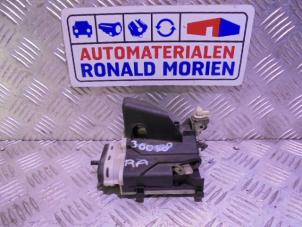 Gebruikte Portierslot Mechaniek 4Deurs rechts-achter Audi 100 (C4) 2.3 E 5E Prijs € 25,00 Margeregeling aangeboden door Automaterialen Ronald Morien B.V.