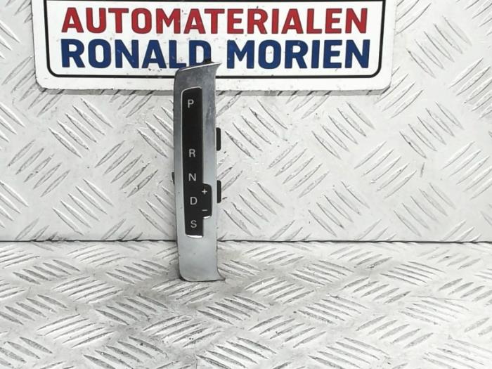 Gebruikte Display Interieur Audi Q7 (4LB) 3.0 TDI V6 24V Prijs € 15,00 Margeregeling aangeboden door Automaterialen Ronald Morien B.V.