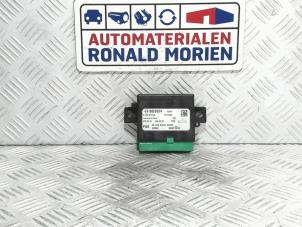 Gebruikte Module PDC Peugeot 208 I (CA/CC/CK/CL) 1.4 16V Prijs € 19,00 Margeregeling aangeboden door Automaterialen Ronald Morien B.V.