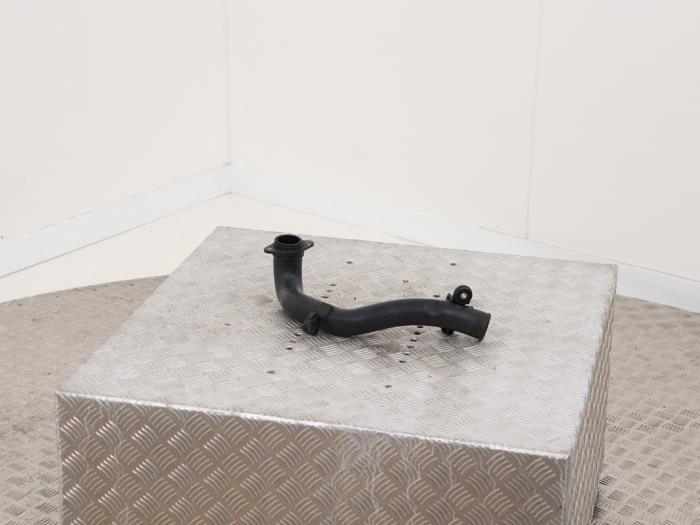 Gebruikte Intercooler Buis Fiat Punto Evo (199) 1.3 JTD Multijet 85 16V Euro 5 Prijs € 25,00 Margeregeling aangeboden door Automaterialen Ronald Morien B.V.