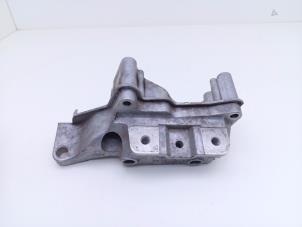 Gebruikte Motorrubber Volkswagen Caddy Combi III (2KB,2KJ) 1.4 16V Prijs € 25,00 Margeregeling aangeboden door Automaterialen Ronald Morien B.V.