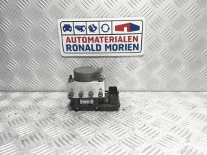 Gebruikte ABS Pomp Fiat Punto Evo (199) 1.3 JTD Multijet 85 16V Euro 5 Prijs € 95,00 Margeregeling aangeboden door Automaterialen Ronald Morien B.V.