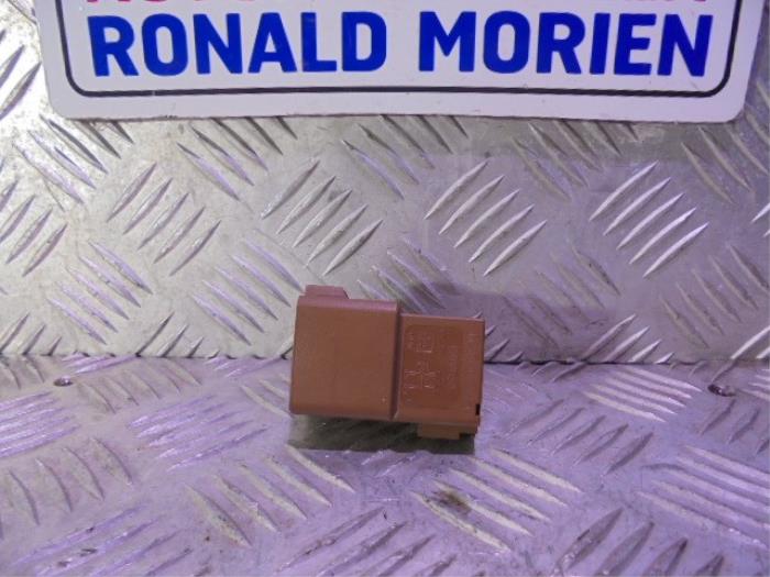 Relè Di Potenza 12VDC 4 Pin – Modello 17325003001, Nuovo, Generico, Per Auto E Non Solo