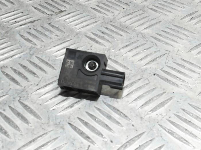 Gebruikte Airbag Sensor Opel Astra Mk.7 1.4 Turbo 16V Prijs € 14,99 Inclusief btw aangeboden door Automaterialen Ronald Morien B.V.