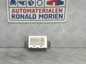 Gebruikte Alarm module Audi A8 (D2) 2.8 V6 Prijs € 19,00 Margeregeling aangeboden door Automaterialen Ronald Morien B.V.