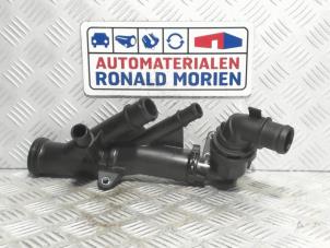 Nieuwe Thermostaathuis Volkswagen Crafter Prijs € 34,99 Inclusief btw aangeboden door Automaterialen Ronald Morien B.V.