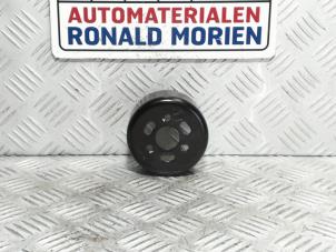Nieuwe Poelie Waterpomp Renault Captur Prijs € 40,00 Inclusief btw aangeboden door Automaterialen Ronald Morien B.V.