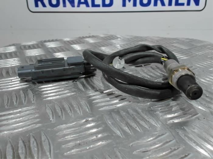 Gebruikte Nox sensor Volkswagen Transporter/Caravelle T6 2.0 TDI Prijs € 195,00 Inclusief btw aangeboden door Automaterialen Ronald Morien B.V.