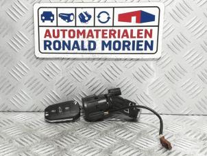 Gebruikte Sleutel + Contactslot Opel Grandland/Grandland X 1.2 Turbo 12V Prijs € 29,00 Margeregeling aangeboden door Automaterialen Ronald Morien B.V.